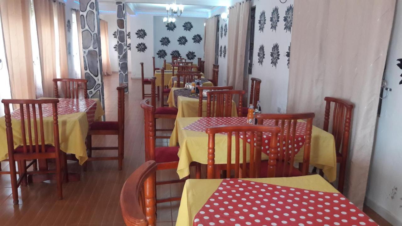 Kigezi Gardens Inn Kabale エクステリア 写真
