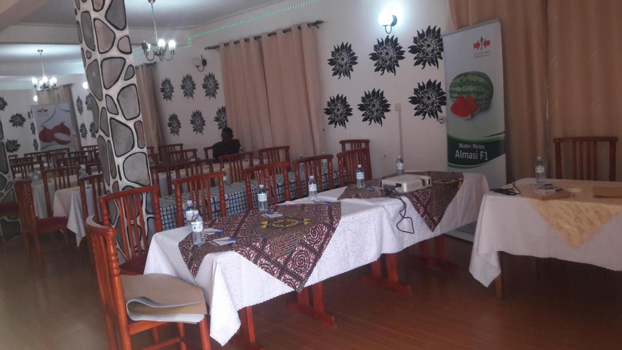 Kigezi Gardens Inn Kabale エクステリア 写真