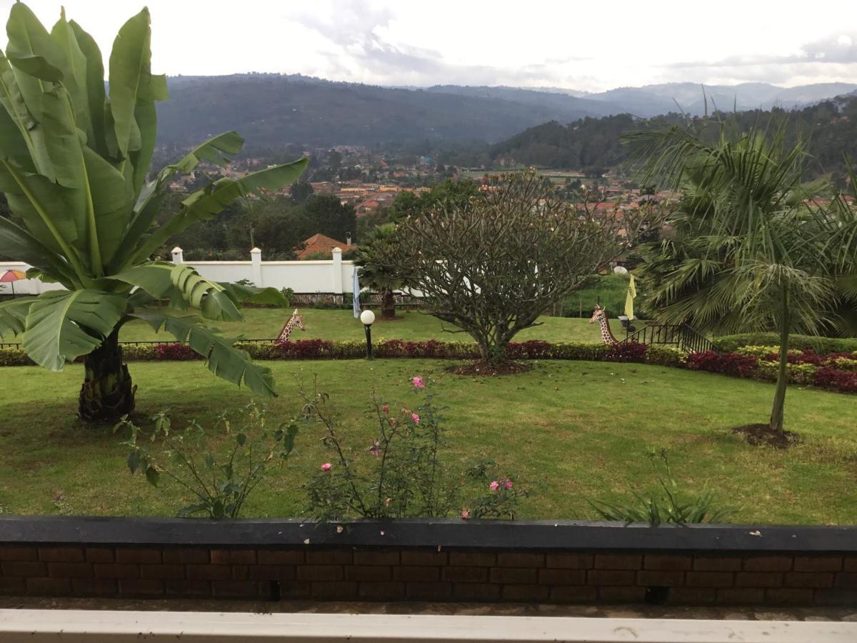 Kigezi Gardens Inn Kabale エクステリア 写真
